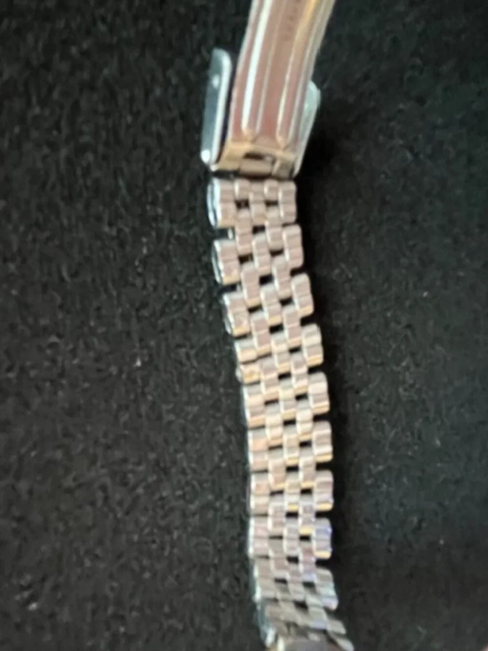 GUESS | Two-tone Bracelet Watch Black Dial Mirrored Edge-NEW Battery